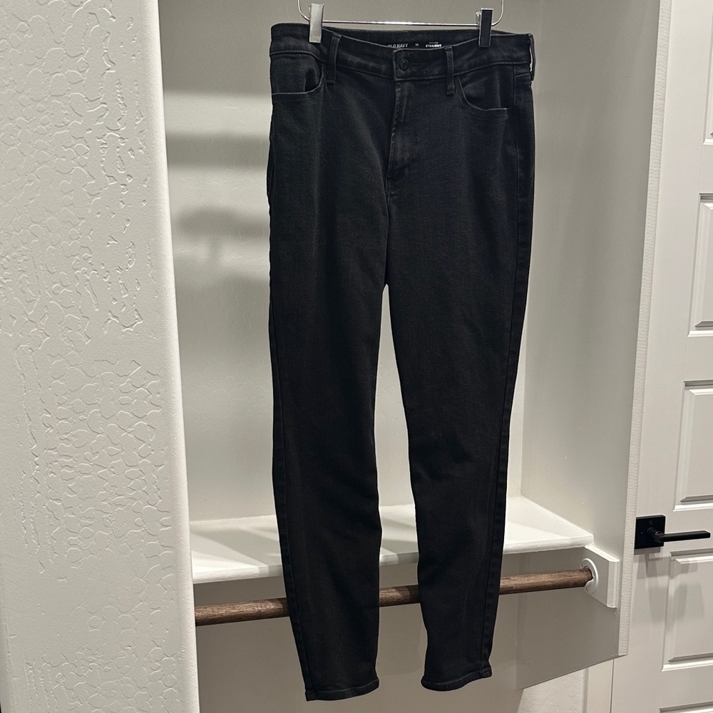Old Navy Women's Dark Black Straight Leg Jeans